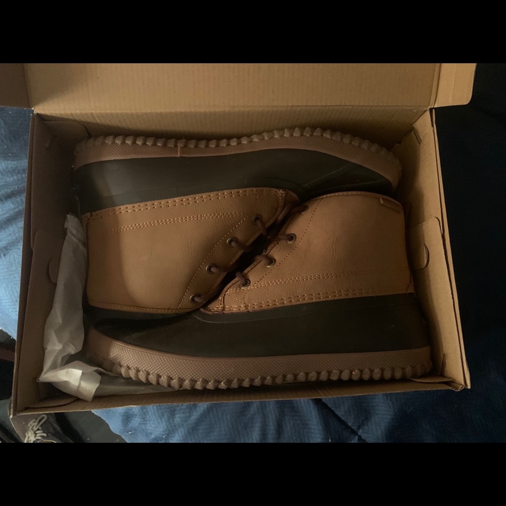 Sperry rain boot